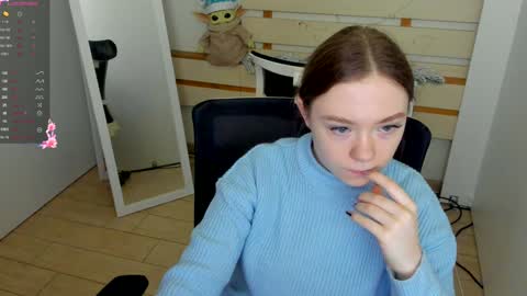 Snapshot of _margoqueen_ chatting on January 2025 07:06:02 AM Margo online show from January 2025 07:06:02 AM