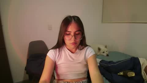 Snapshot of _maxxx1_ chatting on April 2026 01:07:02 AM max and abby online show from April 2026 01:07:02 AM
