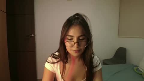Snapshot of _maxxx1_ chatting on May 2026 01:24:01 AM max and abby online show from May 2026 01:24:01 AM