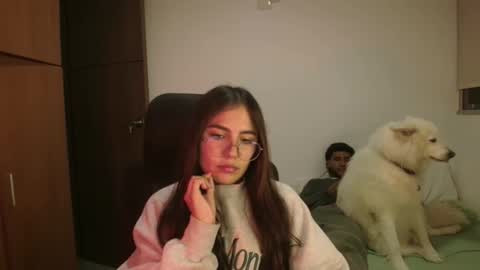 Snapshot of _maxxx1_ chatting on May 2026 02:07:02 AM max and abby online show from May 2026 02:07:02 AM