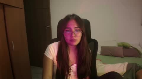 Snapshot of _maxxx1_ chatting on May 2026 01:24:01 AM max and abby online show from May 2026 01:24:01 AM