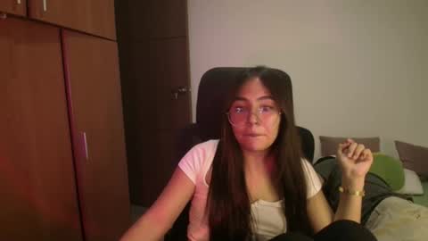 Snapshot of _maxxx1_ chatting on May 2026 01:57:16 AM max and abby online show from May 2026 01:57:16 AM