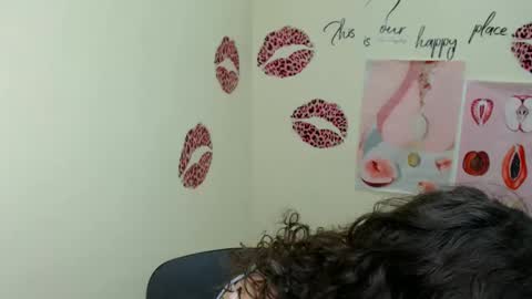 Susie online show from February 2025 04:29:01 PM