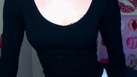 Susie online show from March 2026 01:51:03 PM