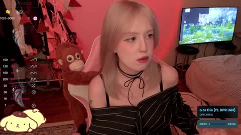 Snapshot of _meowmiko__ chatting on December 2024 11:24:01 PM miko3 online show from December 2024 11:24:01 PM