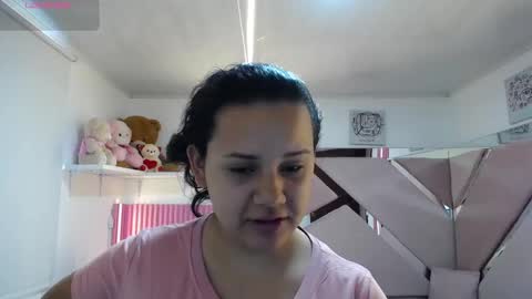  Mia  online show from January 2026 12:43:02 PM