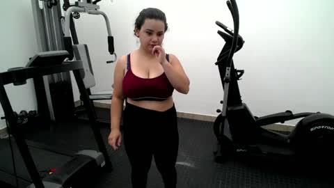  Mia  online show from April 2026 12:50:01 PM