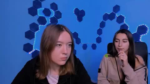 Snapshot of _mila_fire chatting on December 2025 10:22:02 AM your Mila online show from December 2025 10:22:02 AM