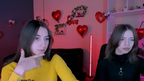 Snapshot of _mila_fire chatting on February 2026 09:50:01 AM your Mila online show from February 2026 09:50:01 AM