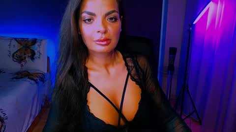 Snapshot of _milani_ chatting on May 2026 05:30:02 PM Milani online show from May 2026 05:30:02 PM