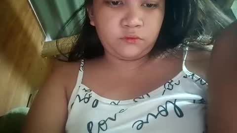 Snapshot of _milkytitsmomxx_ chatting on March 2026 08:27:02 AM _milkytitsmomxx_ online show from March 2026 08:27:02 AM