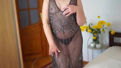 _million_dollarsmile online show from September 2025 09:53:02 AM