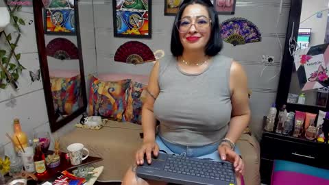 Snapshot of _miranda_spark chatting on February 2025 04:36:01 AM Miranda online show from February 2025 04:36:01 AM