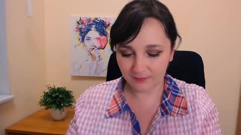 Snapshot of _miranda_sun chatting on February 2025 01:32:01 PM Miranda online show from February 2025 01:32:01 PM