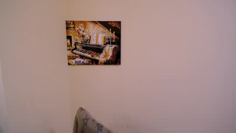 Snapshot of _miranda_sun chatting on March 2025 12:05:02 PM Miranda online show from March 2025 12:05:02 PM