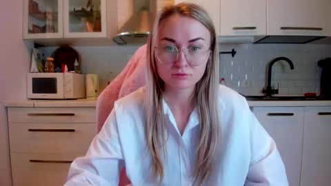 Eva online show from October 2025 01:11:02 PM
