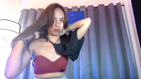 Snapshot of _miss_melody chatting on May 2026 12:18:02 AM _miss_melody online show from May 2026 12:18:02 AM