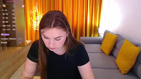 Mia online show from December 2024 11:27:01 AM