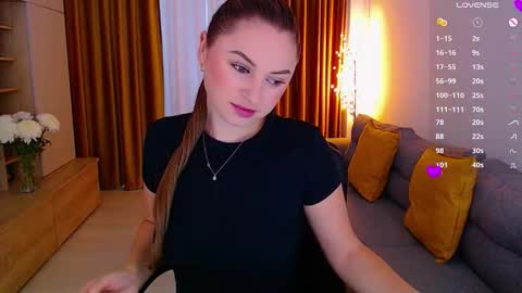 Mia online show from October 2025 06:14:01 AM