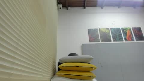 Snapshot of _molly_rosse_ chatting on April 2026 12:19:02 PM _molly_rosse_ online show from April 2026 12:19:02 PM