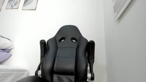 Snapshot of _molly_rosse_ chatting on May 2026 11:53:01 AM _molly_rosse_ online show from May 2026 11:53:01 AM