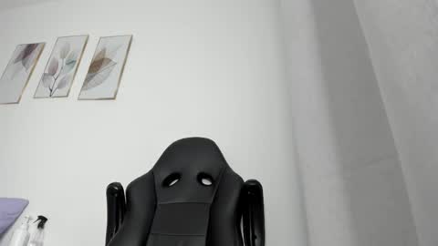 Snapshot of _molly_rosse_ chatting on May 2026 12:02:01 PM _molly_rosse_ online show from May 2026 12:02:01 PM