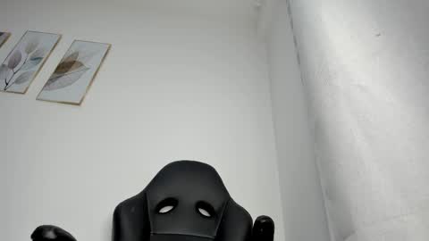 Snapshot of _molly_rosse_ chatting on May 2026 11:51:02 AM _molly_rosse_ online show from May 2026 11:51:02 AM
