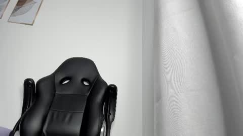 Snapshot of _molly_rosse_ chatting on July 2026 12:00:02 PM _molly_rosse_ online show from July 2026 12:00:02 PM