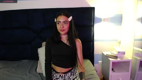 Snapshot of _mollyy chatting on December 2024 10:02:02 PM Molly online show from December 2024 10:02:02 PM