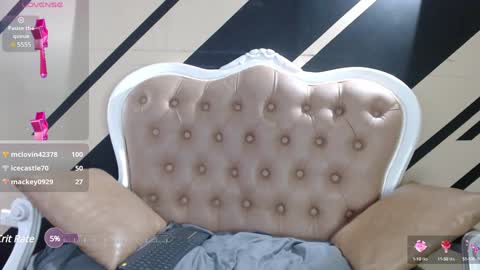 Snapshot of _mollyy chatting on January 2025 06:42:01 AM Molly online show from January 2025 06:42:01 AM