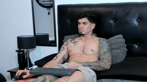 _mrcock_ online show from May 2026 04:31:02 AM