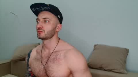 Snapshot of _muscle_arti_ chatting on January 2026 06:33:02 PM Arti online show from January 2026 06:33:02 PM