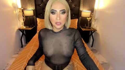 _natashacooper_ online show from June 2026 02:14:01 AM