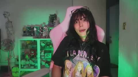 Snapshot of _nathaila_ chatting on April 2026 12:37:02 AM _nathaila_ online show from April 2026 12:37:02 AM
