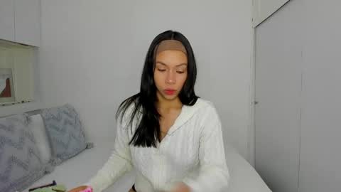 Snapshot of _nathaliesex chatting on April 2026 05:52:01 AM independent model natha online show from April 2026 05:52:01 AM
