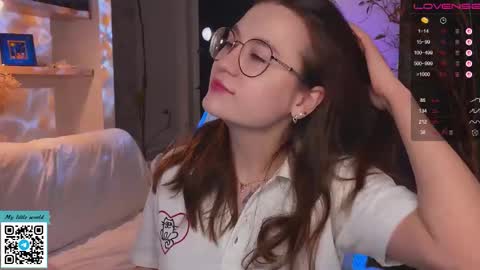 Mia with a big heart  online show from November 2025 02:33:02 AM