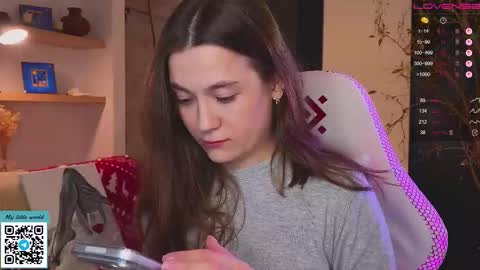 Mia with a big heart  online show from December 2025 12:01:02 PM