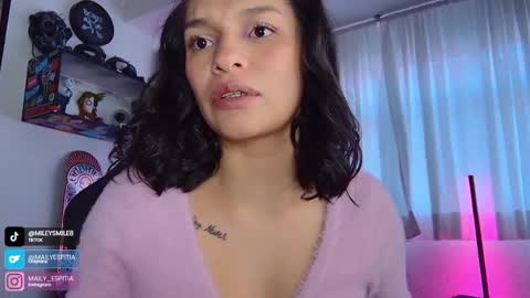 Mai   MODEL INDEPENT  online show from January 2025 10:15:02 PM