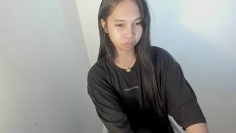 Nicole online show from May 2026 08:17:01 PM