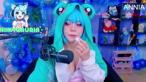 niiky online show from December 2025 04:14:02 PM