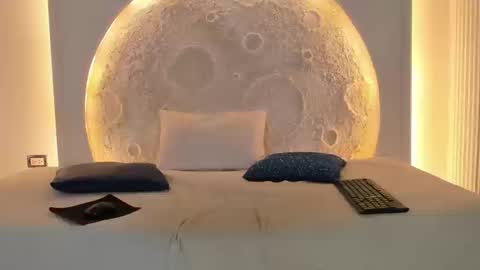 Snapshot of _noah19 chatting on September 2025 08:10:01 PM Noah online show from September 2025 08:10:01 PM