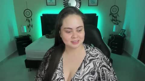 Olivia jones online show from November 2025 01:11:02 PM