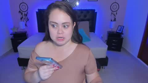 Olivia jones online show from February 2026 11:47:02 AM