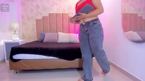 Snapshot of _peach1_ chatting on November 2025 02:07:02 PM peach1 online show from November 2025 02:07:02 PM