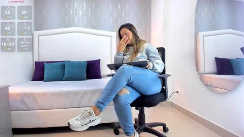 Snapshot of _peach1_ chatting on March 2026 02:20:01 PM peach1 online show from March 2026 02:20:01 PM