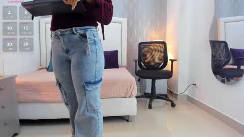 Snapshot of _peach1_ chatting on June 2026 10:49:01 AM peach1 online show from June 2026 10:49:01 AM