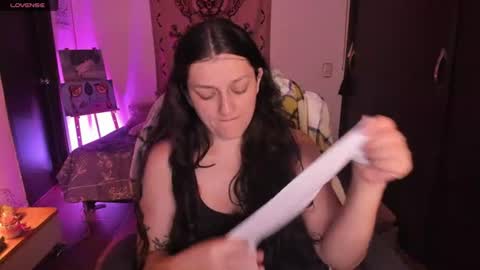 Snapshot of _peach__ chatting on July 2026 04:14:02 AM violeta ig online show from July 2026 04:14:02 AM