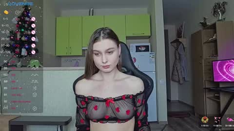Snapshot of _pinkypie__ chatting on December 2024 10:59:01 AM Lili online show from December 2024 10:59:01 AM