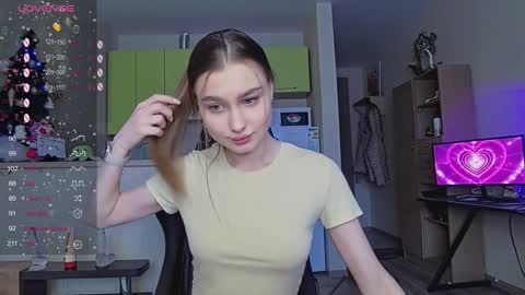 Snapshot of _pinkypie__ chatting on January 2025 10:38:01 AM Lili online show from January 2025 10:38:01 AM