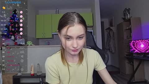 Snapshot of _pinkypie__ chatting on January 2025 01:41:02 PM Lili online show from January 2025 01:41:02 PM